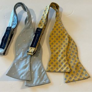 Tommy Hilfiger set of 2 Silk Bow ties